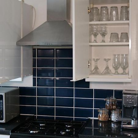 Milton Keynes Luxury Short Stay House With Wifi And Free Parking Wolverton  Екстер'єр фото