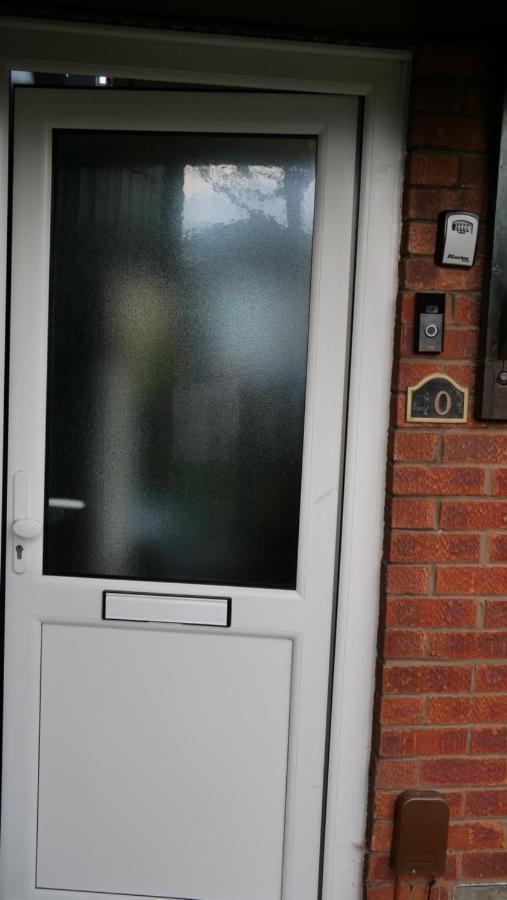 Milton Keynes Luxury Short Stay House With Wifi And Free Parking Wolverton  Екстер'єр фото